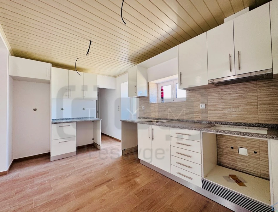 Moradia T2 para Venda em Sabacheira Foto 4