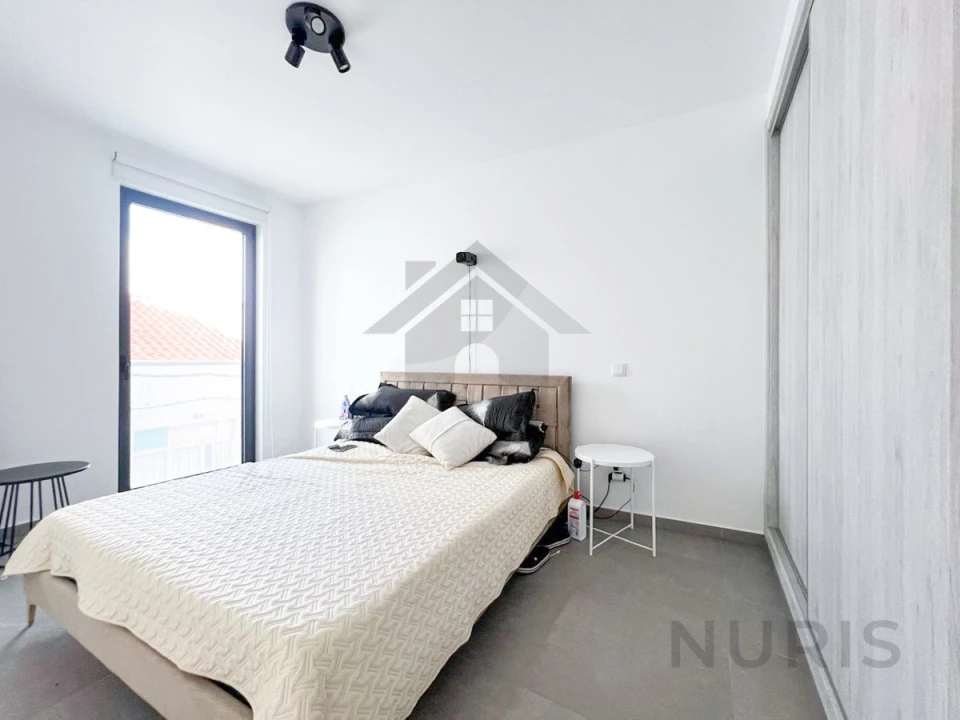 Apartamento T1 para Venda em Portimão Foto 7