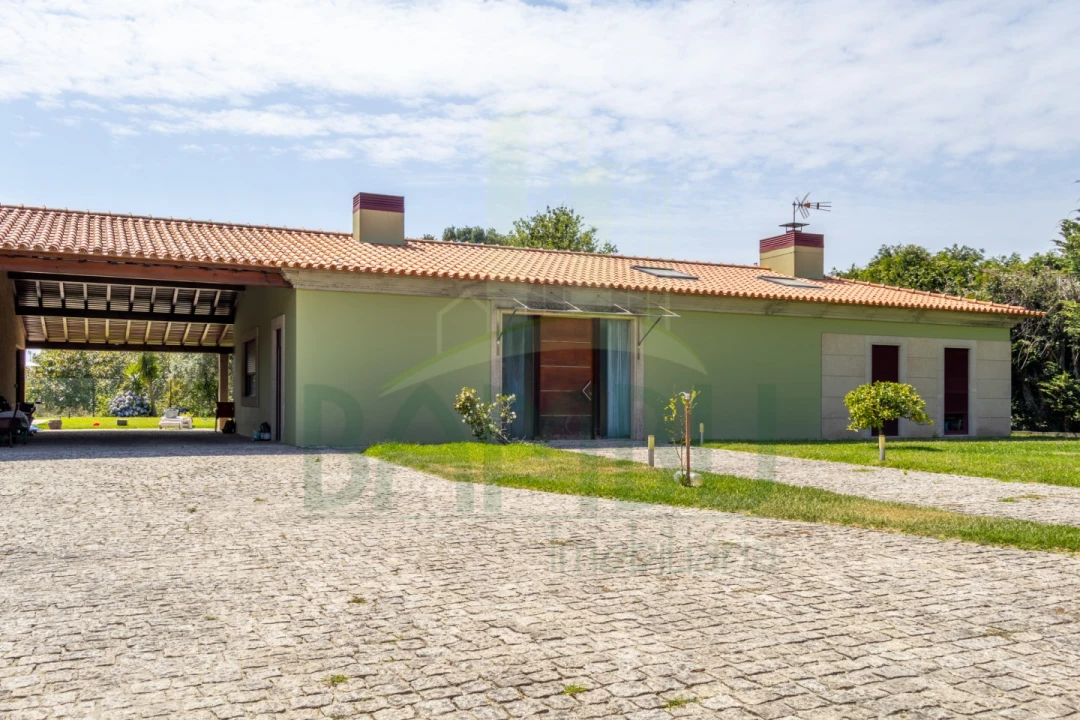 Moradia T4 para Venda em Argela Foto 7