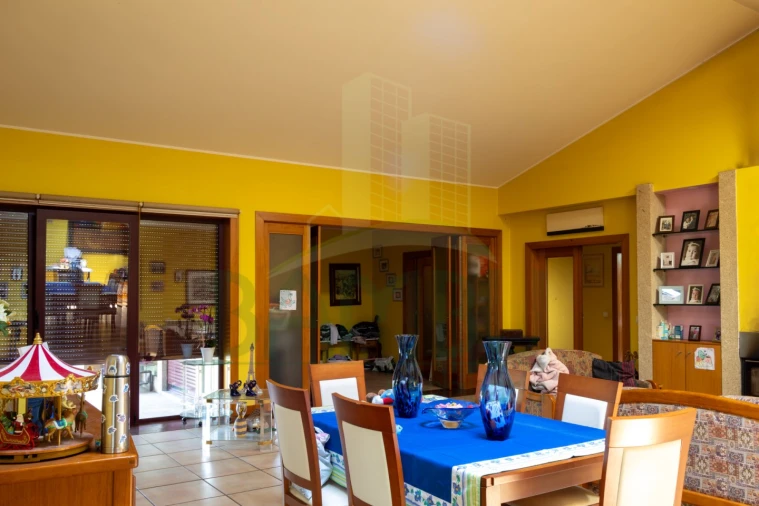 Moradia T4 para Venda em Argela Foto 17