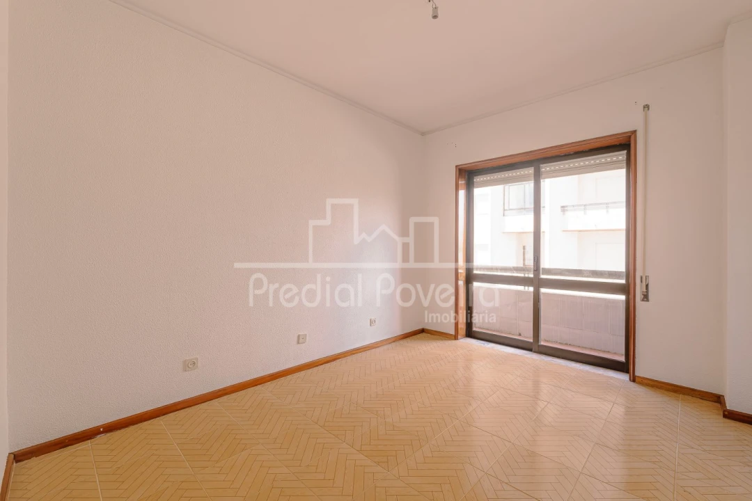 Apartamento T3 para Venda em Arvore Foto 9