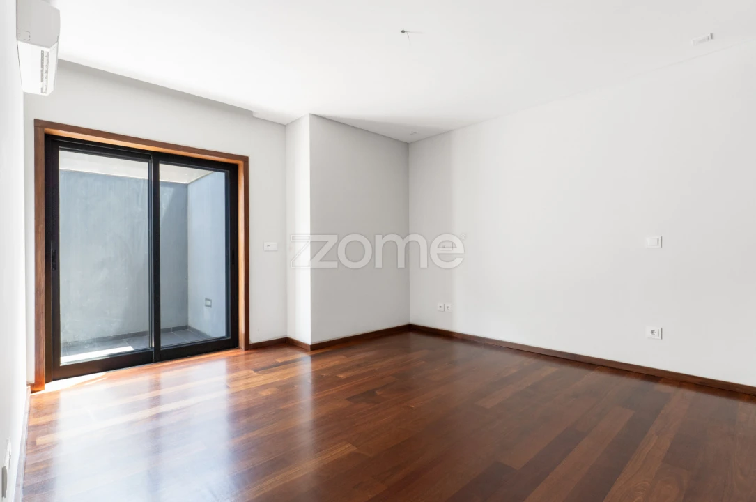 Apartamento T3 para Arrendamento em Canidelo Foto 23