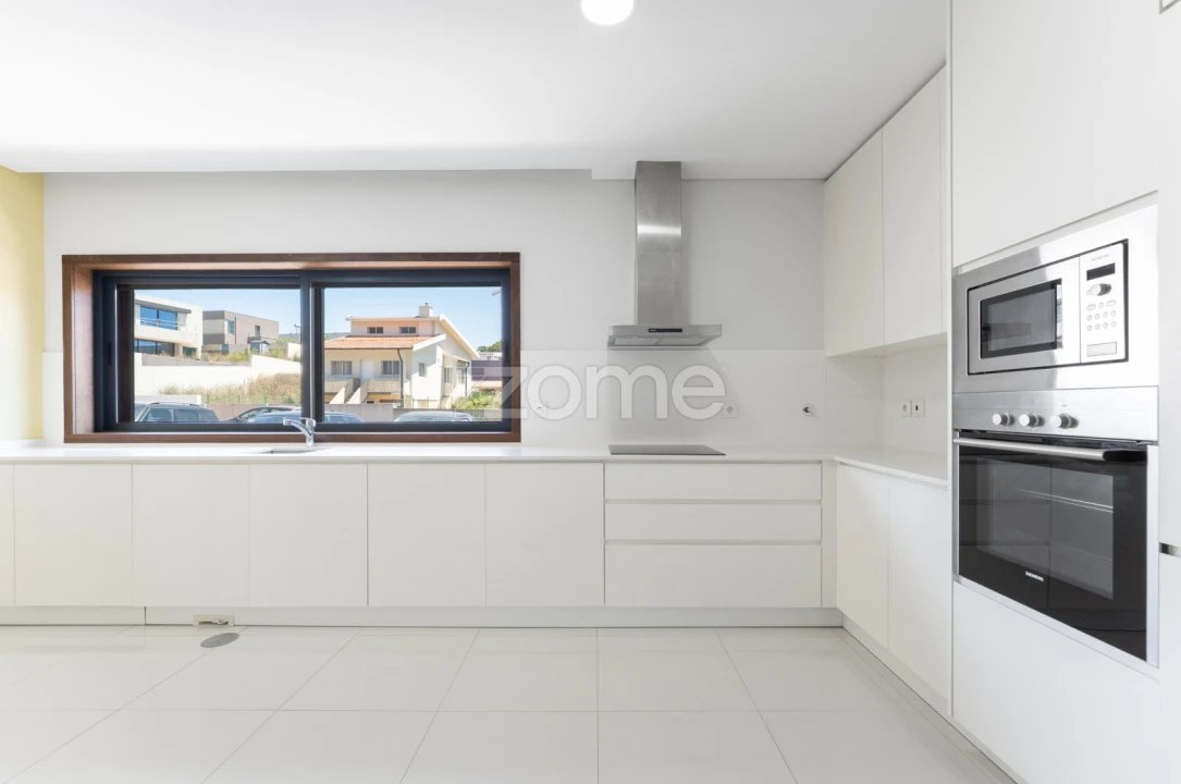 Apartamento T3 para Arrendamento em Canidelo Foto 9