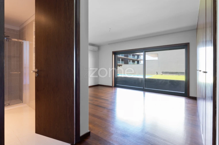 Apartamento T3 para Arrendamento em Canidelo Foto 16
