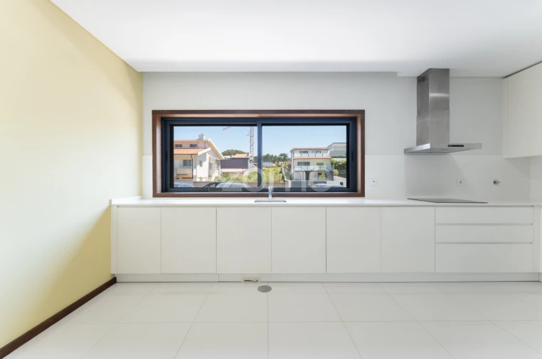 Apartamento T3 para Arrendamento em Canidelo Foto 11