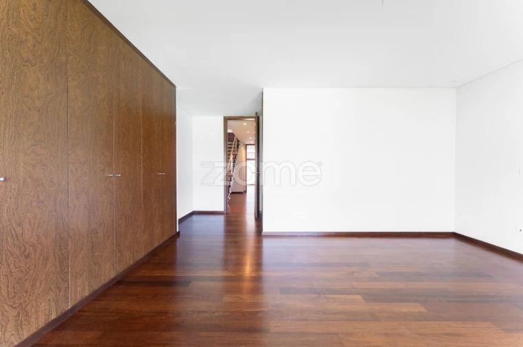 Apartamento T3 para Arrendamento em Canidelo Foto 17