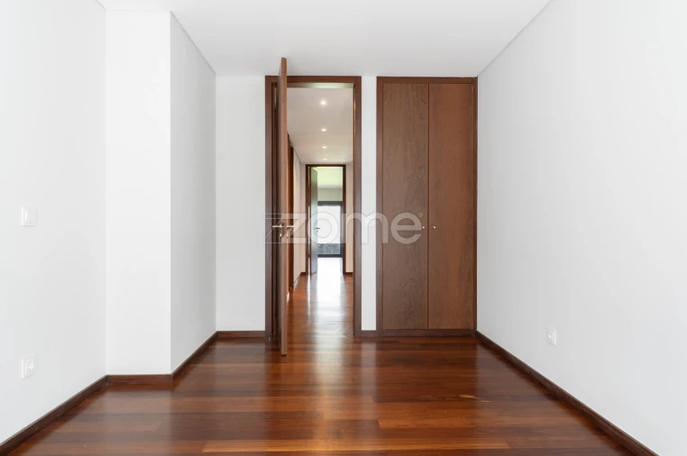 Apartamento T3 para Arrendamento em Canidelo Foto 27