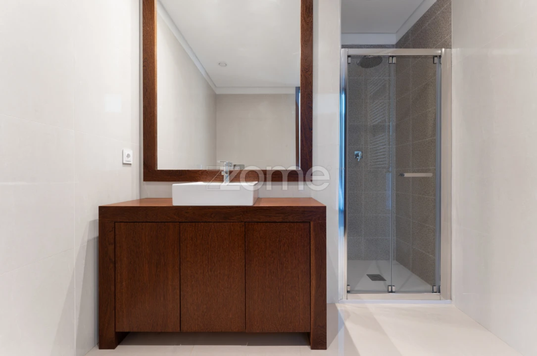 Apartamento T3 para Arrendamento em Canidelo Foto 25