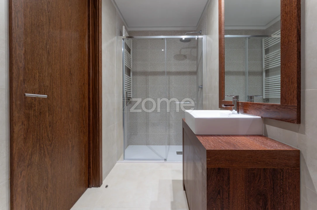 Apartamento T3 para Arrendamento em Canidelo Foto 26