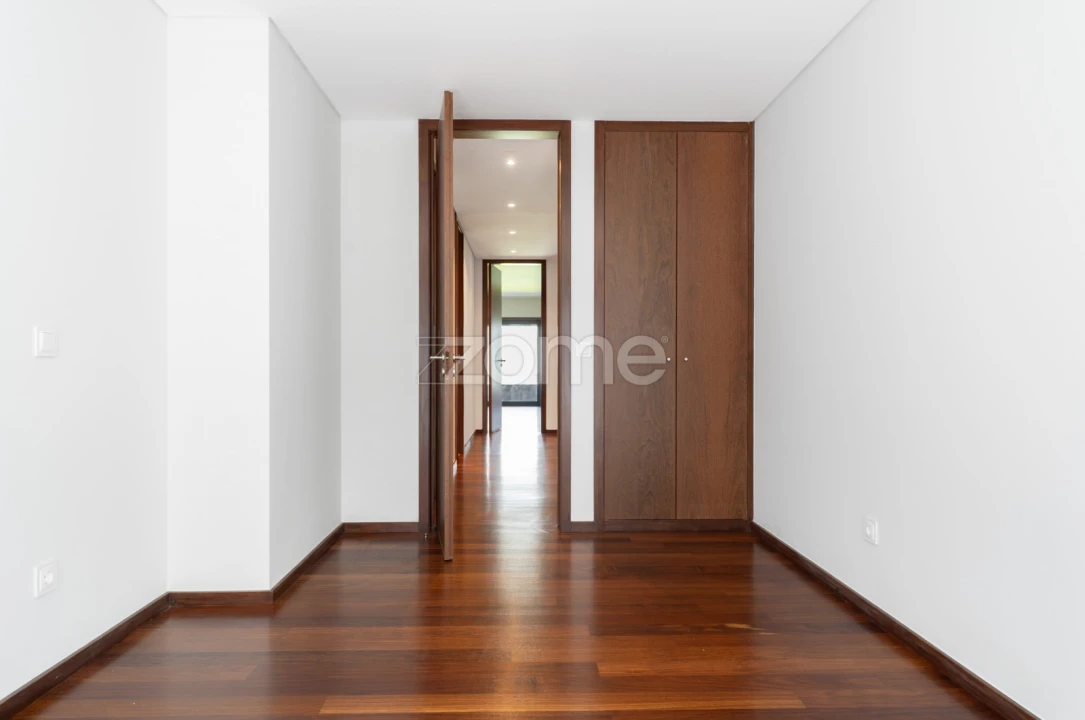Apartamento T3 para Arrendamento em Canidelo Foto 27