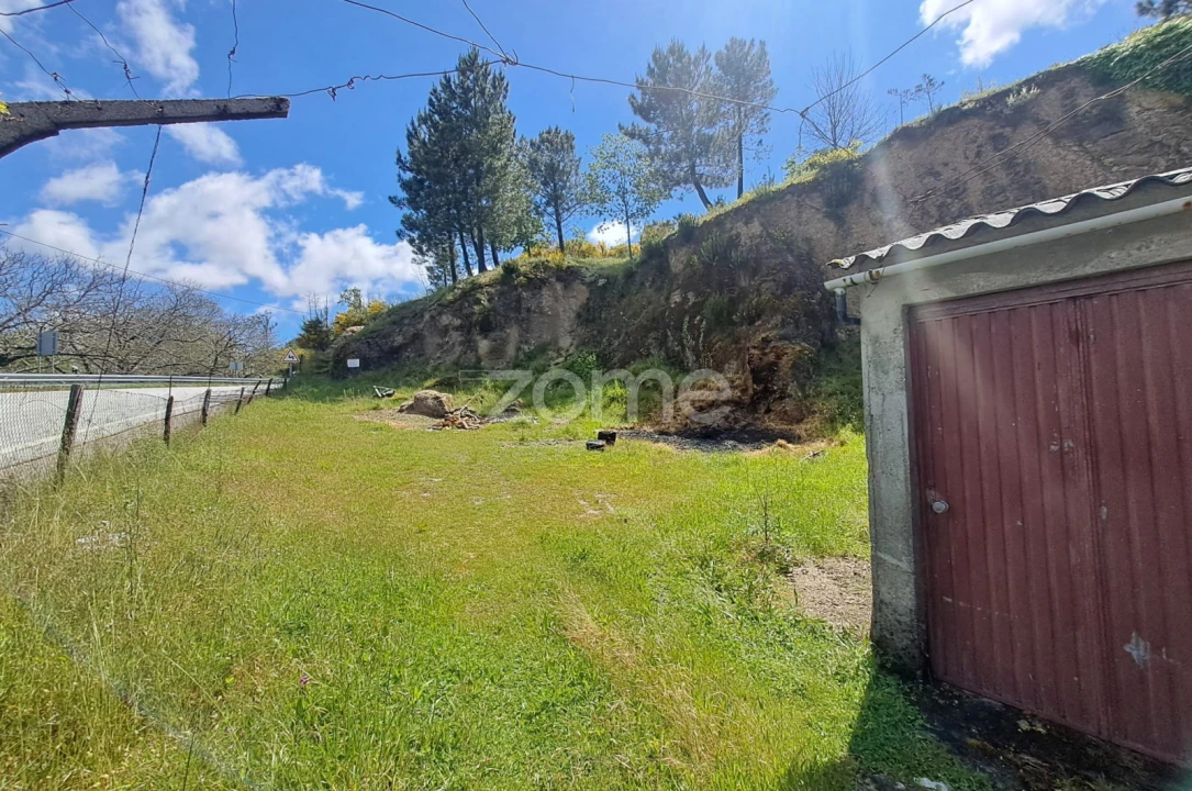 Moradia T6 para Venda em Seia, São Romão e Lapa dos Dinheiros Foto 33