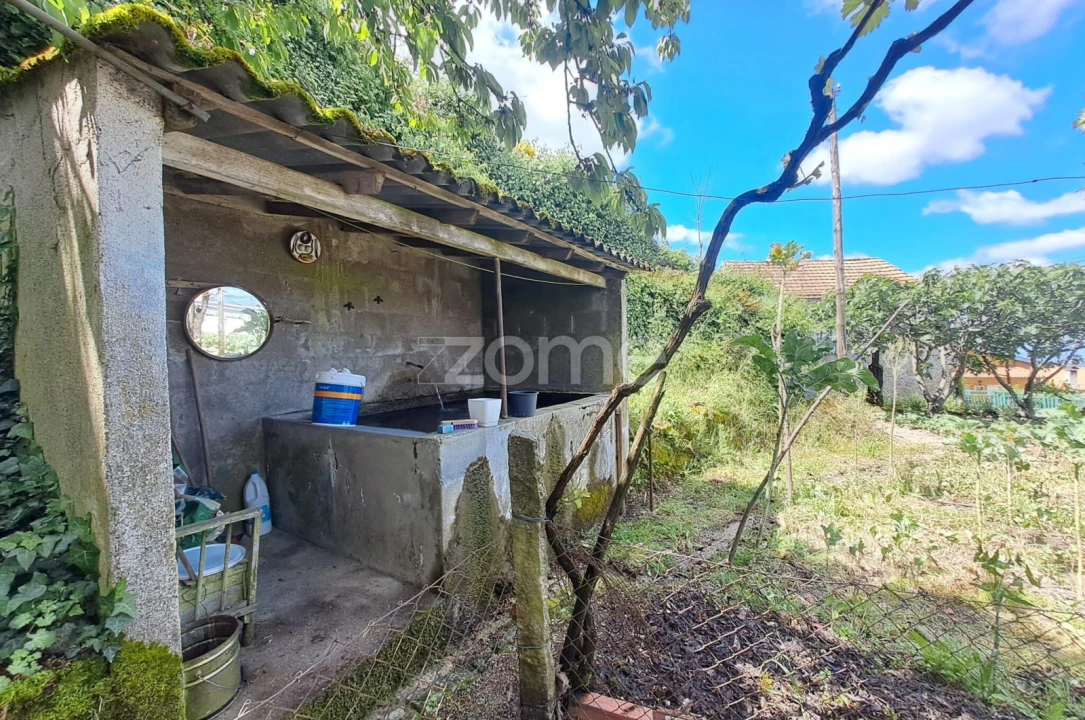 Moradia T6 para Venda em Seia, São Romão e Lapa dos Dinheiros Foto 15