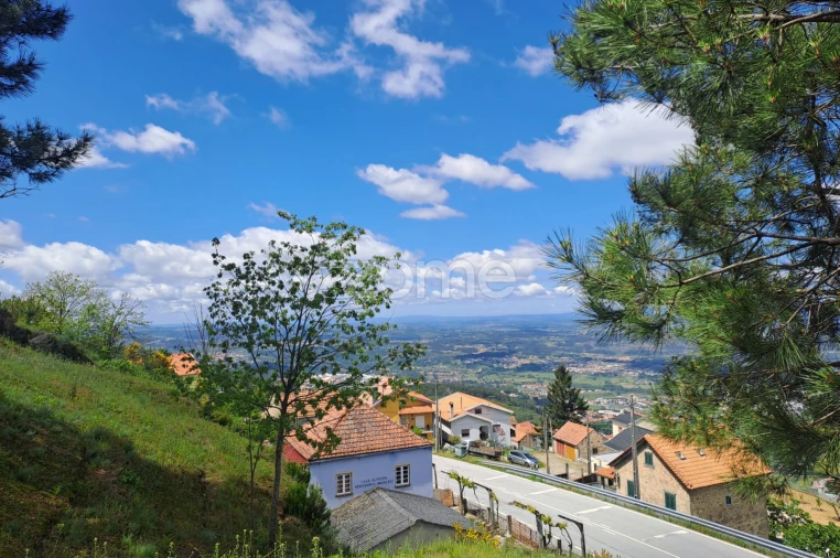 Moradia T6 para Venda em Seia, São Romão e Lapa dos Dinheiros Foto 37