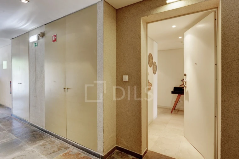 Apartamento T1 para Venda em Carvalhal Foto 8