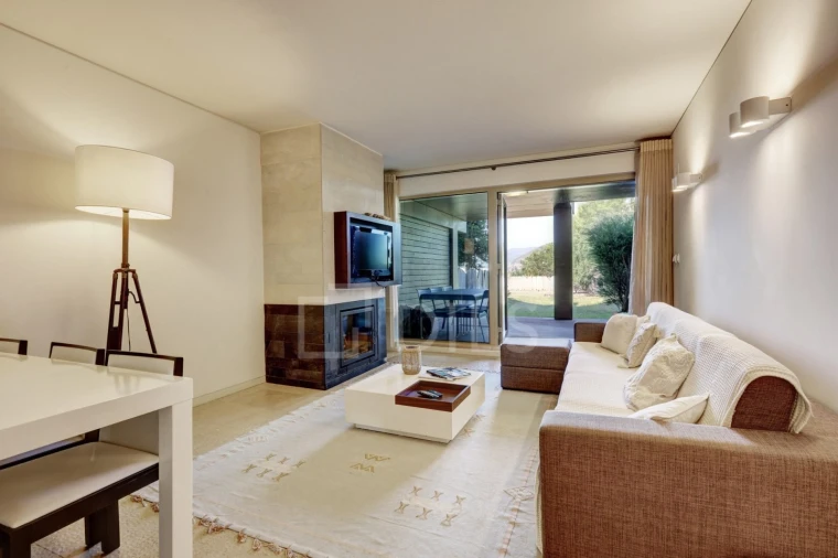 Apartamento T1 para Venda em Carvalhal Foto 2