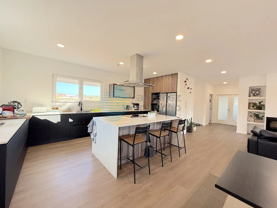 Moradia T4 para Venda em Ramalhal Foto 6