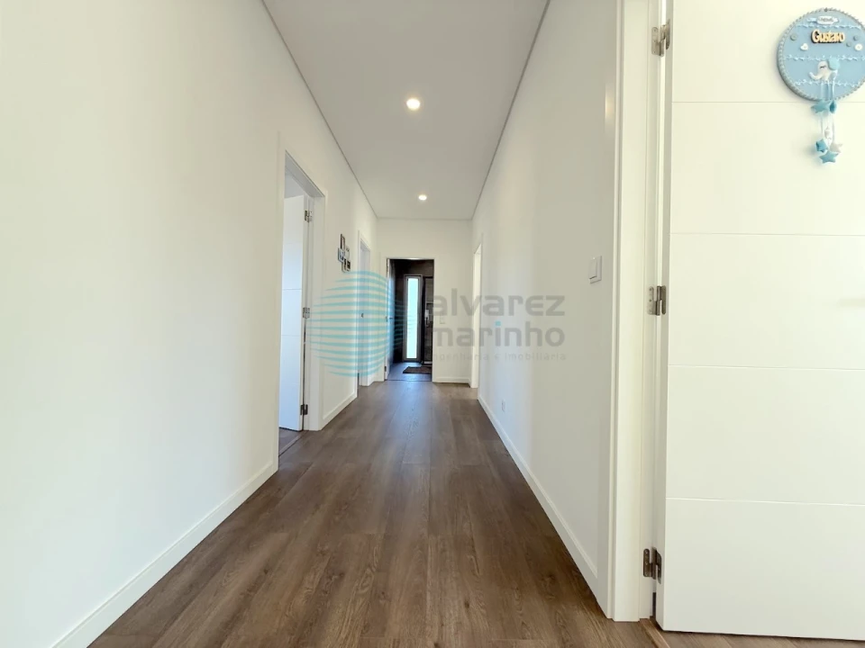 Moradia T4 para Venda em Ramalhal Foto 16