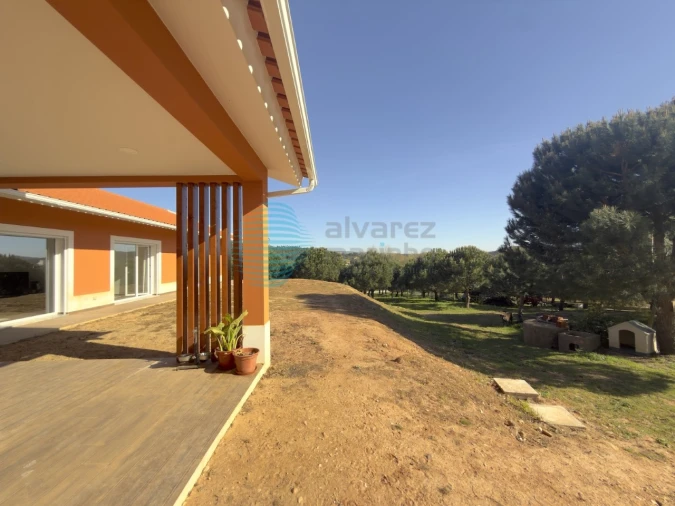 Moradia T4 para Venda em Ramalhal Foto 4