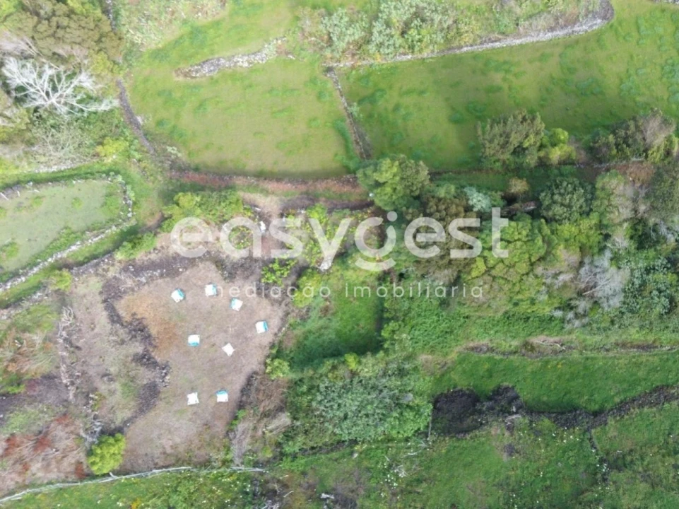 Moradia T1 para Venda em São João Foto 11