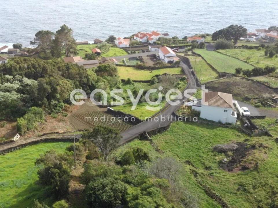 Moradia T1 para Venda em São João Foto 13