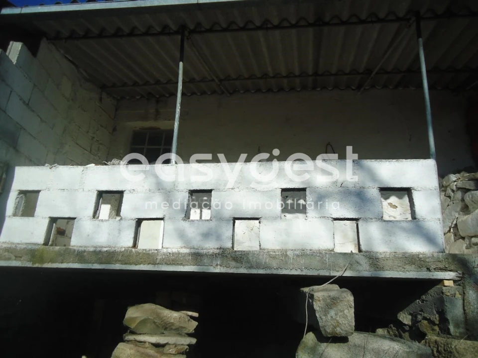 Moradia T2 para Venda em Alcains Foto 8