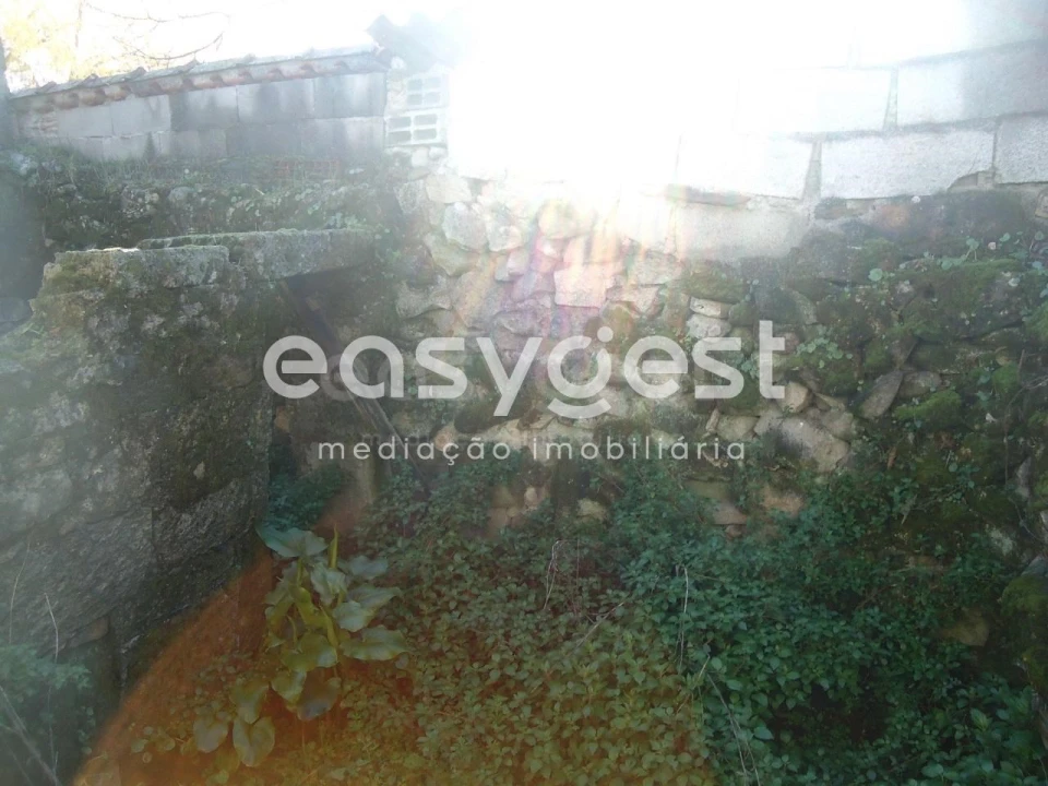 Moradia T2 para Venda em Alcains Foto 17