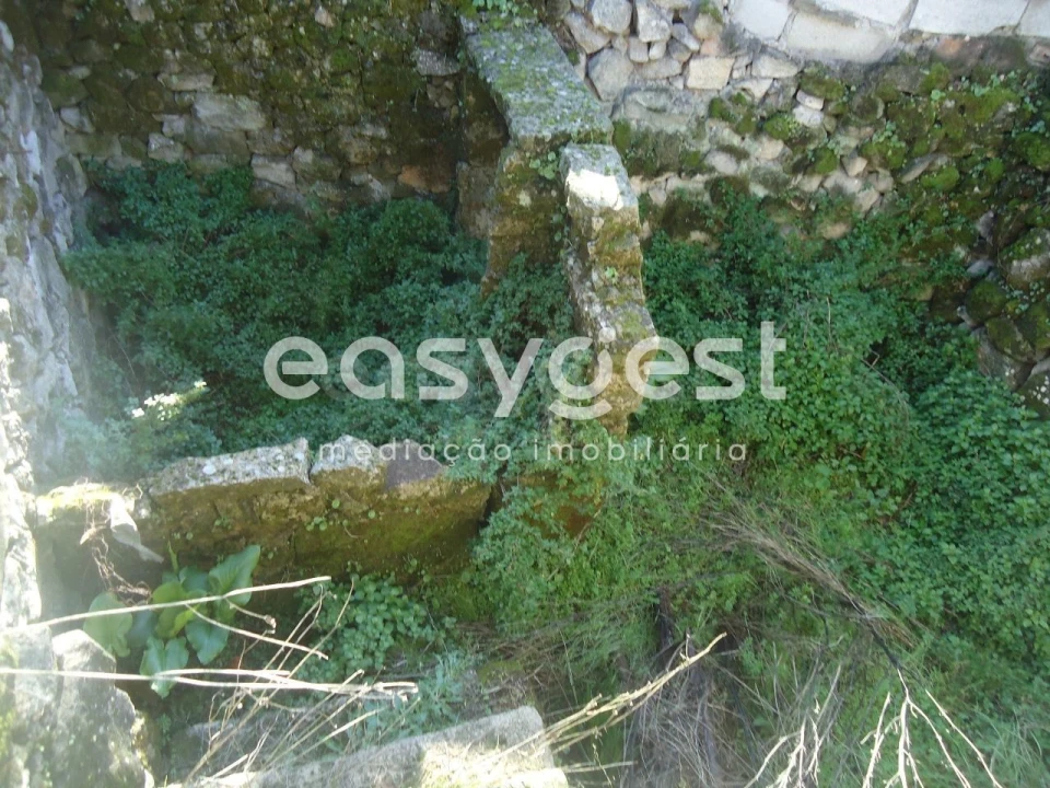 Moradia T2 para Venda em Alcains Foto 19