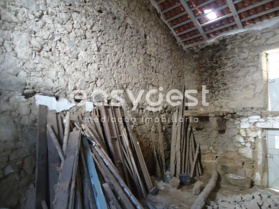 Moradia T2 para Venda em Alcains Foto 25