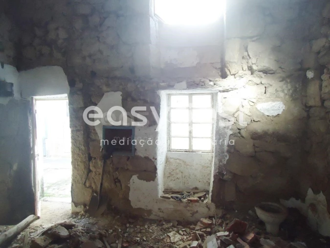 Moradia T2 para Venda em Alcains Foto 5