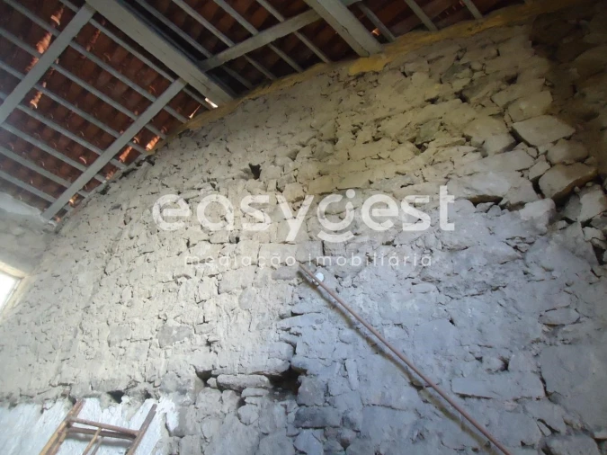 Moradia T2 para Venda em Alcains Foto 24