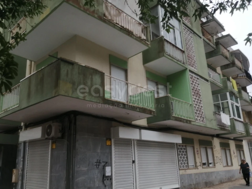 Loja para Venda em Algés, Linda-A-Velha e Cruz Quebrada-Dafundo Foto 5