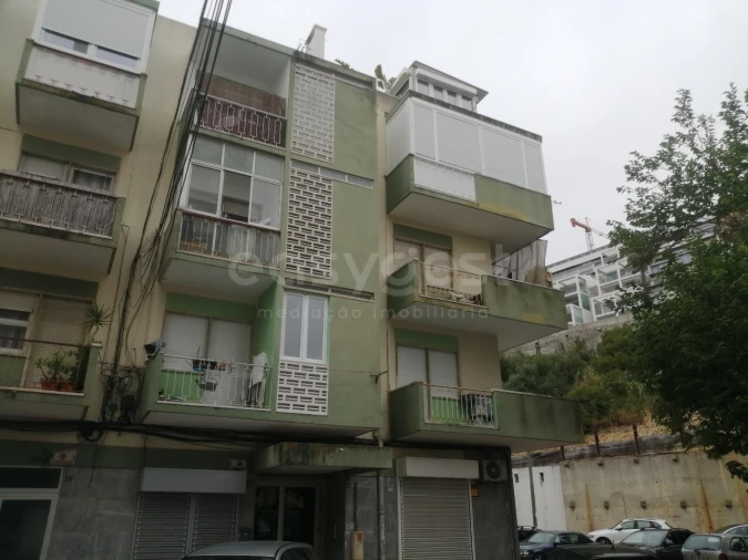 Loja para Venda em Algés, Linda-A-Velha e Cruz Quebrada-Dafundo Foto 3