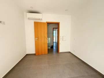 Moradia T6 para Venda em Lagos (São Sebastião e Santa Maria)