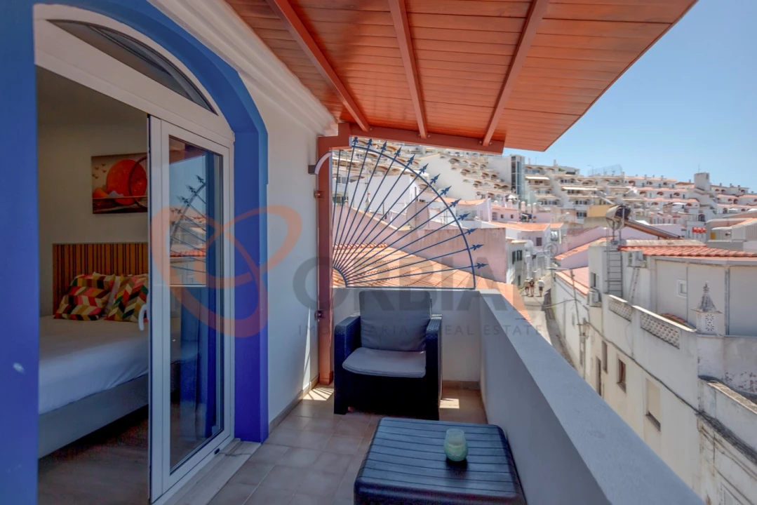 Moradia T3 para Venda em Albufeira e Olhos de Água Foto 1