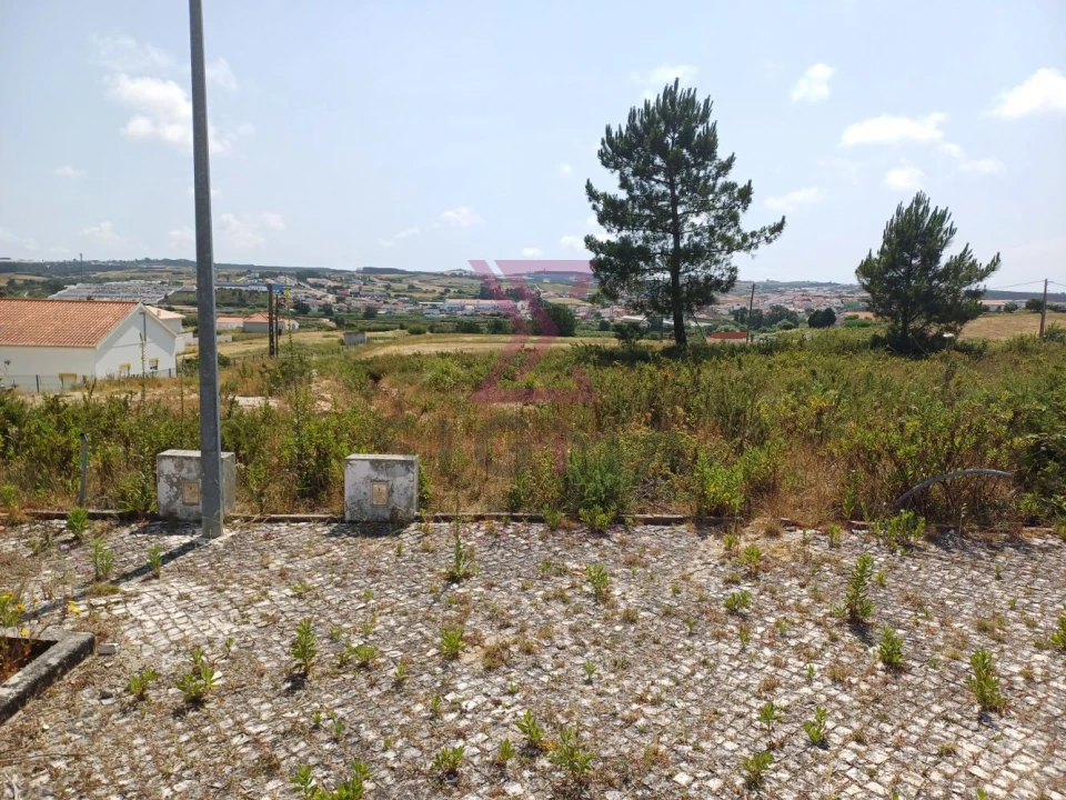 Terreno para Venda em A dos Cunhados e Maceira Foto 1
