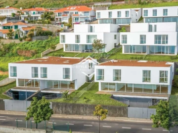 Moradia T3 para Venda em São Martinho