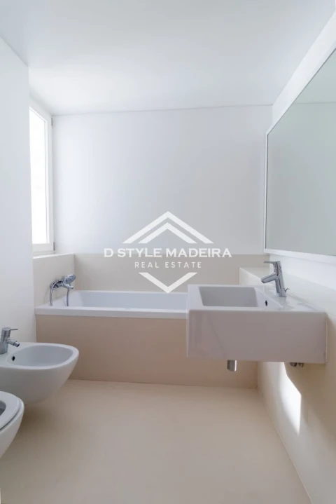 Moradia T3 para Venda em São Martinho