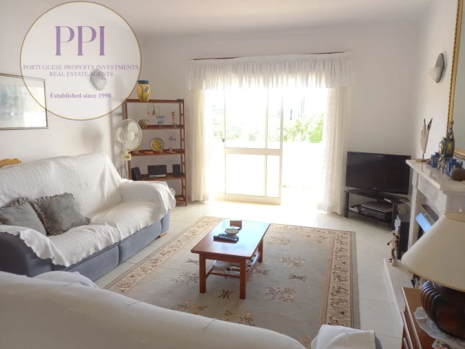 Apartamento T2 para Venda em Budens Foto 4