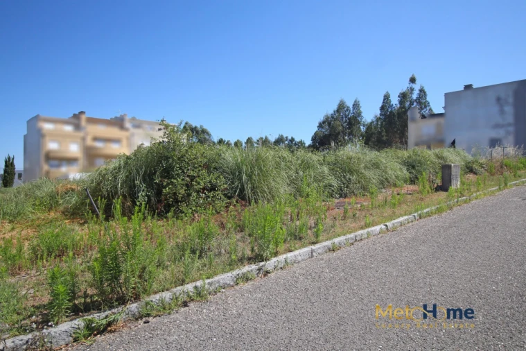 Terreno para Venda em Pedroso e Seixezelo Foto 2