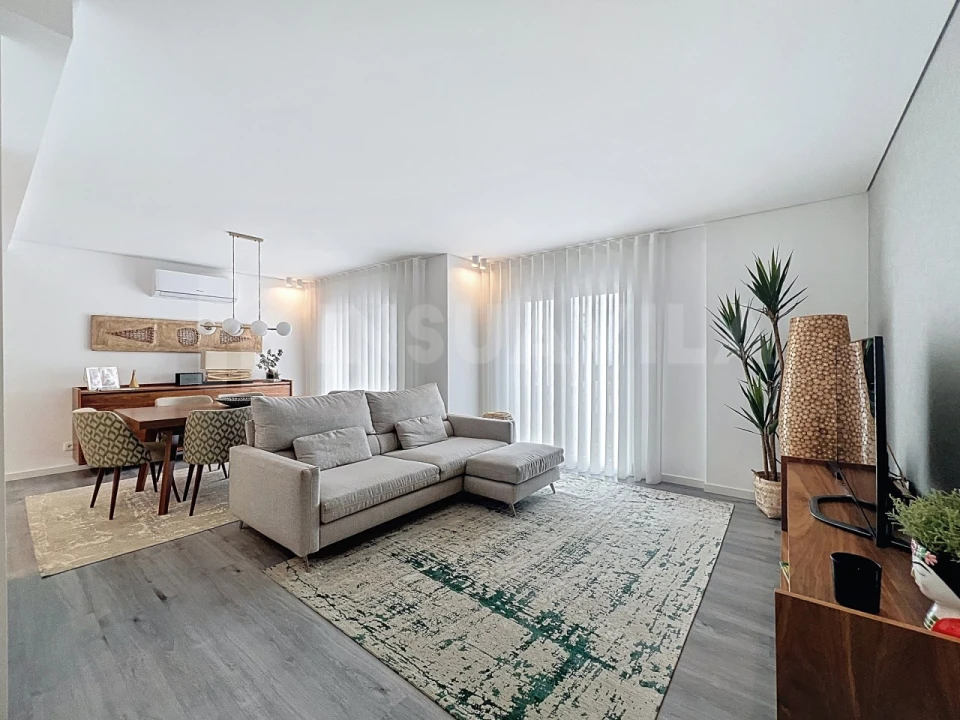 Apartamento T3 para Venda em Areosa Foto 1