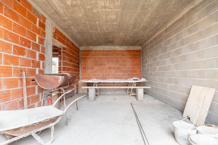 Moradia T4 para Venda em Santa Barbara Foto 9