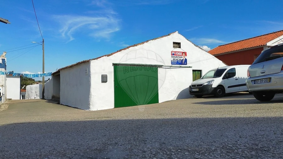 Moradia T2 para Venda em Azueira e Sobral da Abelheira Foto 3