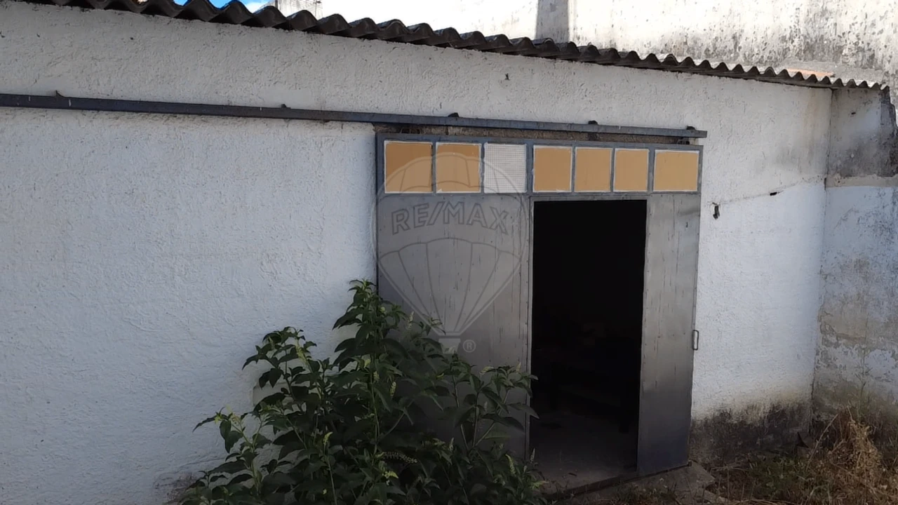 Terreno para Venda em Aveiras de Cima Foto 4