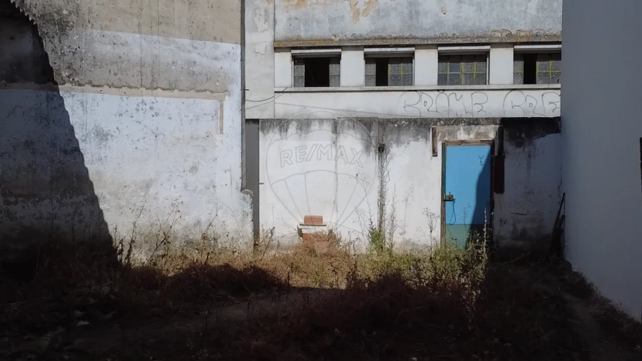 Terreno para Venda em Aveiras de Cima Foto 10