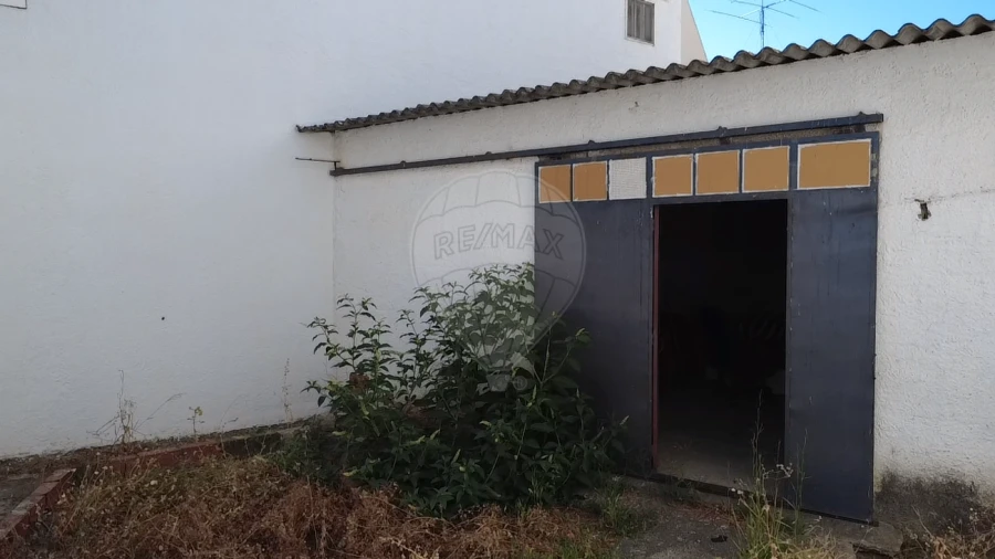 Terreno para Venda em Aveiras de Cima Foto 3