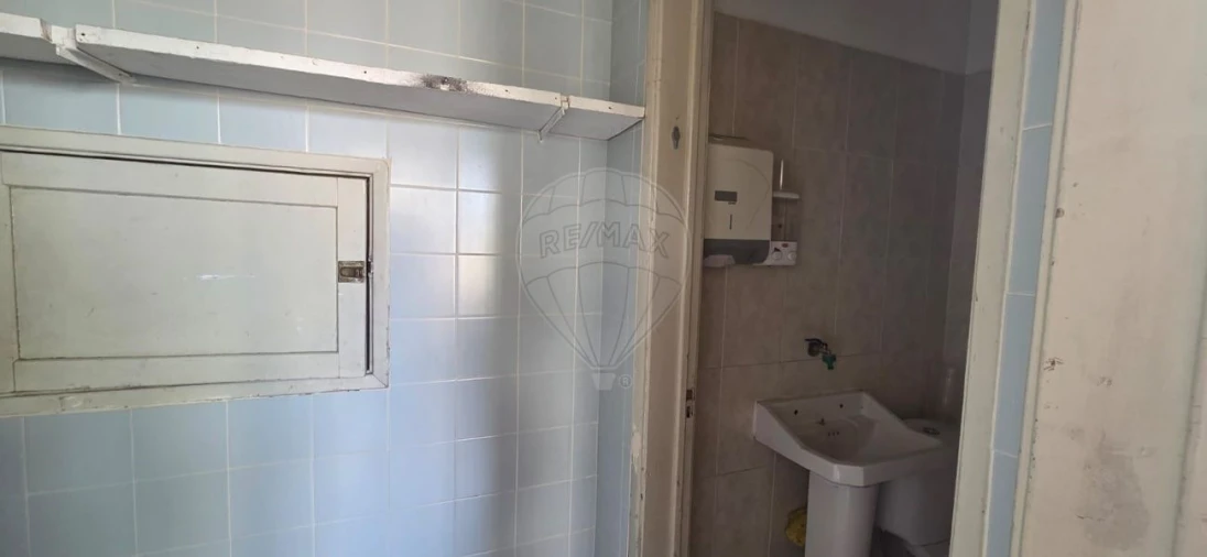 Loja para Venda em Queluz e Belas Foto 8