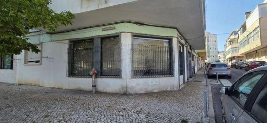 Loja para Venda em Queluz e Belas Foto 11