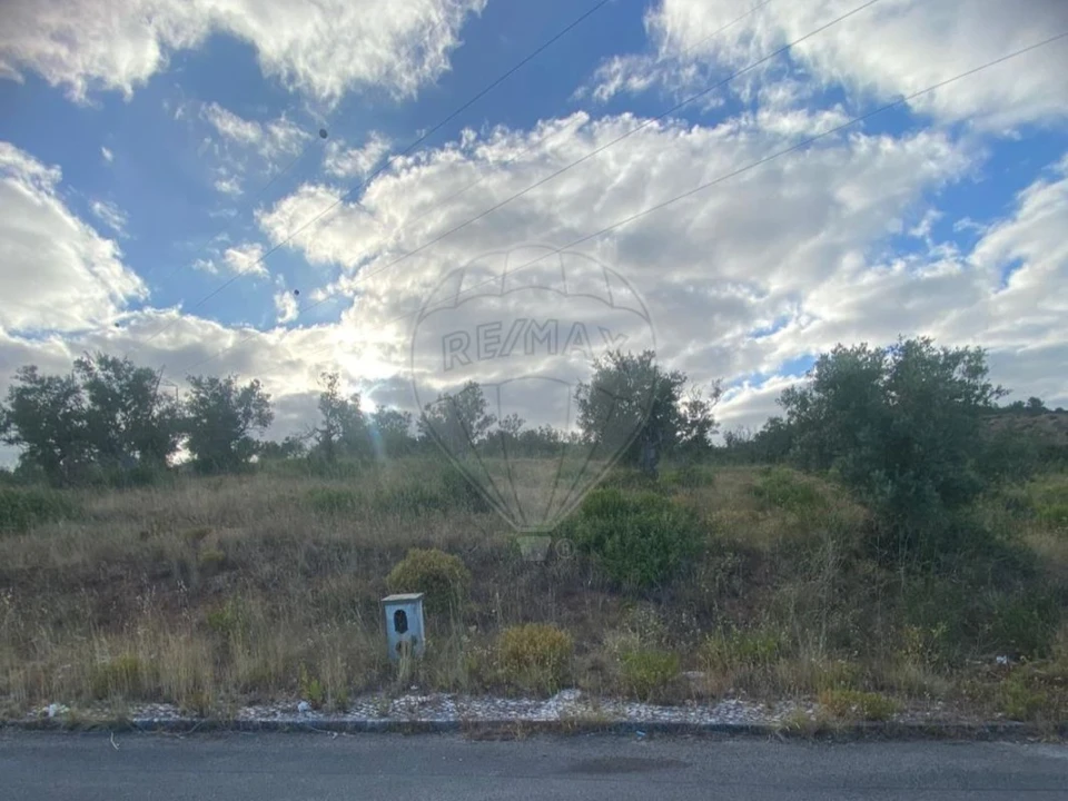 Terreno para Venda em Vialonga Foto 1