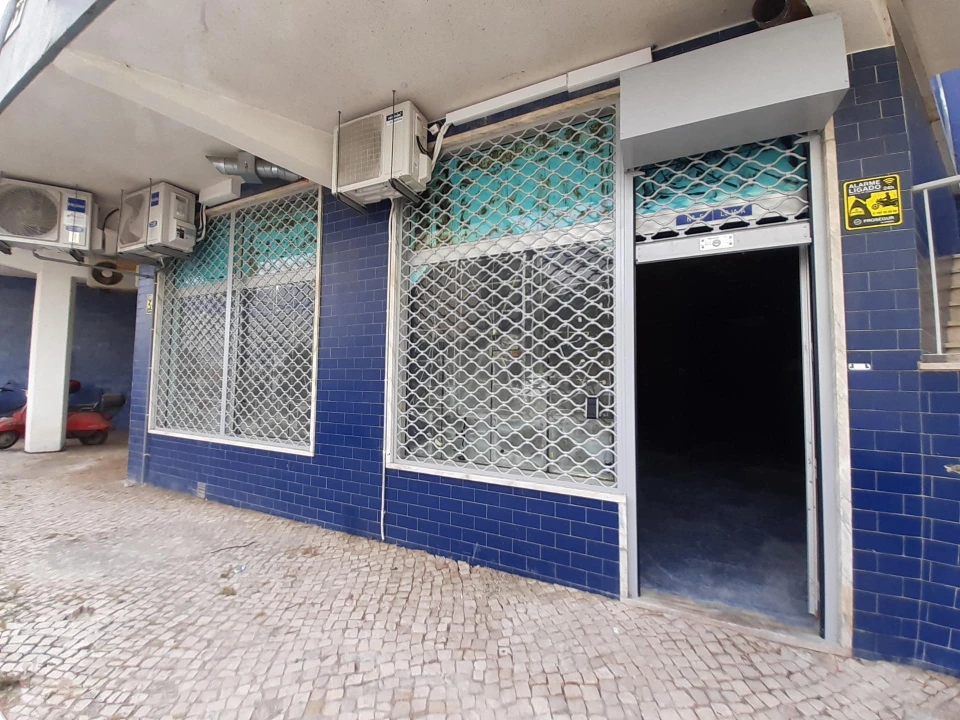 Negócio para Venda em Loures Foto 1