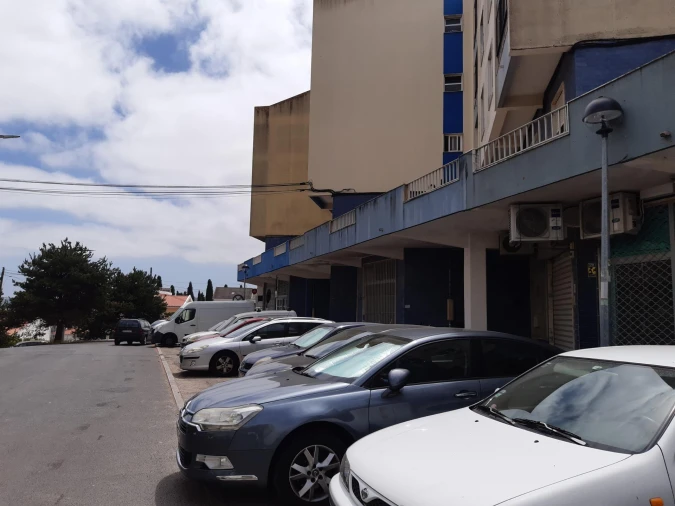 Negócio para Venda em Loures Foto 26